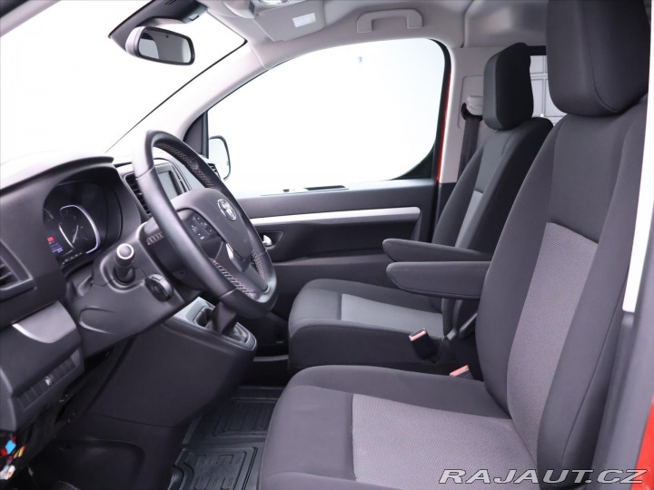 Toyota ProAce 2.0 D-4D L2 Shuttle 8m Zá 2022