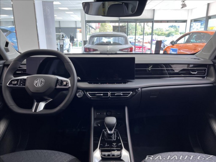 MG HS 1.5 TGI Emotion 7DCT 2024
