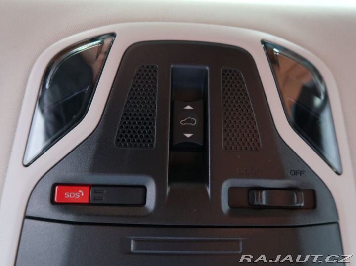 Subaru Outback 2.5i-T ES Tour Poslední š 2025