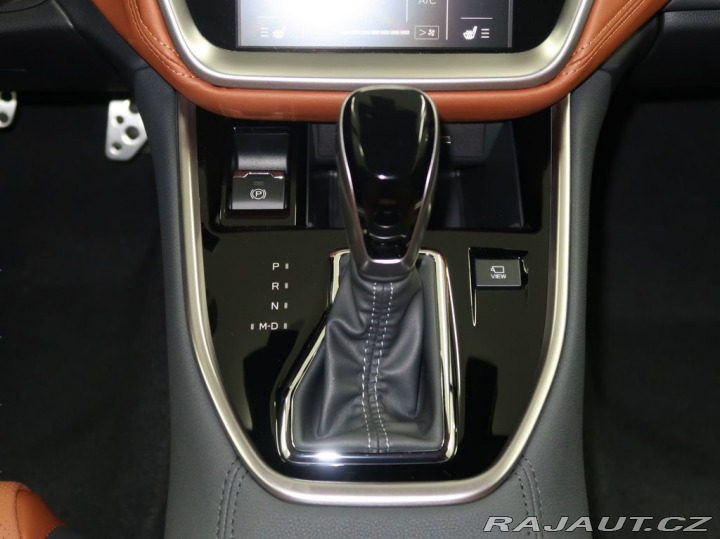 Subaru Outback 2.5i-T ES Tour Poslední š 2025