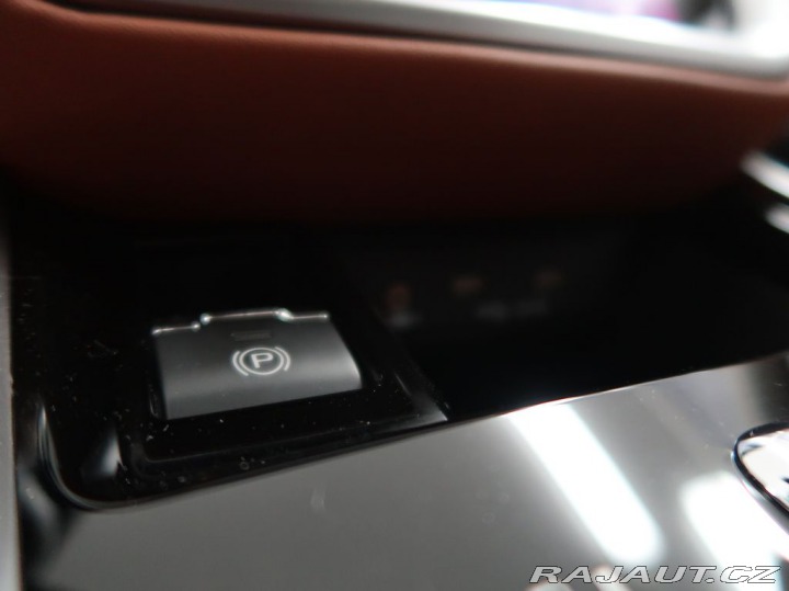 Subaru Outback 2.5i-T ES Tour Poslední š 2025