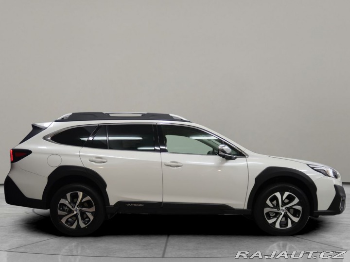 Subaru Outback 2.5i-T ES Tour Poslední š 2025
