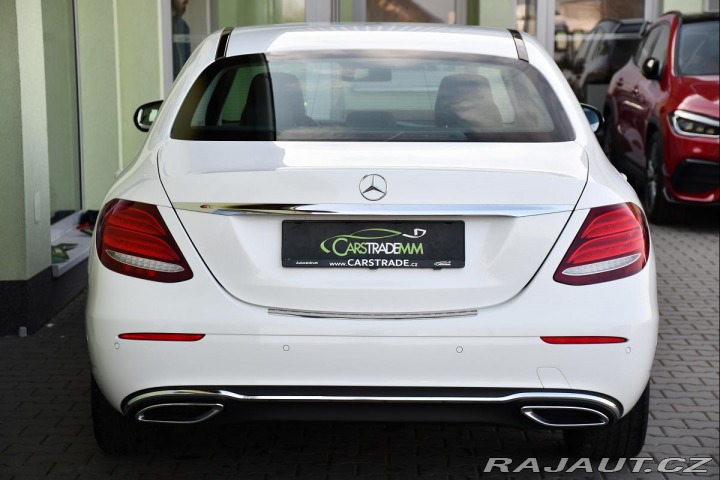 Mercedes-Benz E 220d 9G HUD K360°ČR 2016