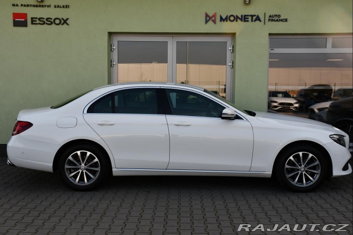 Mercedes-Benz E 220d 9G HUD K360°ČR 2016