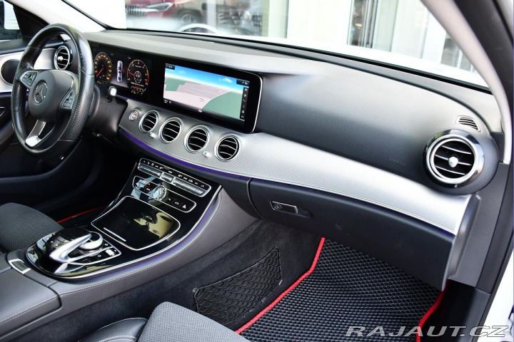 Mercedes-Benz E 220d 9G HUD K360°ČR 2016