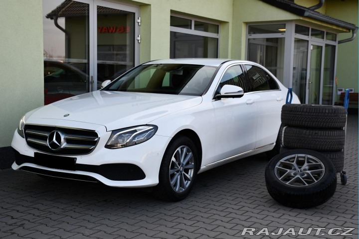 Mercedes-Benz E 220d 9G HUD K360°ČR 2016