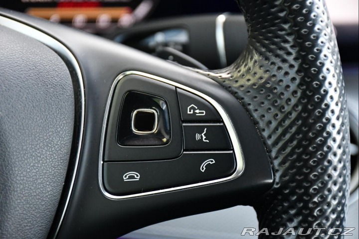Mercedes-Benz E 220d 9G HUD K360°ČR 2016
