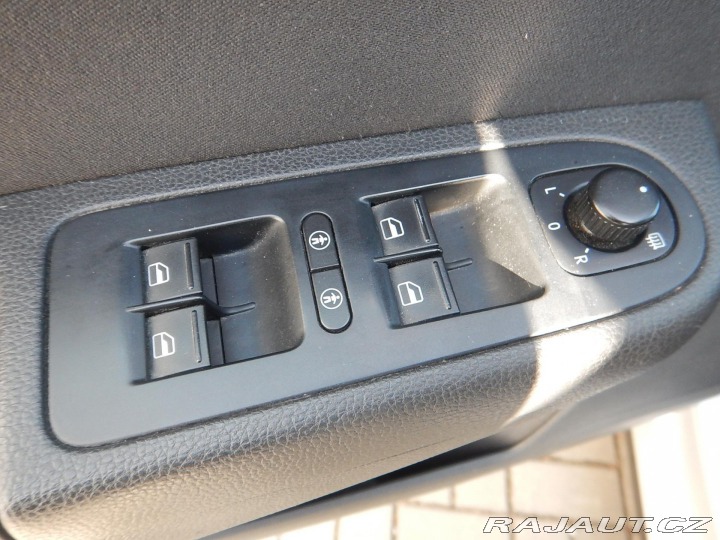 Volkswagen Sharan 2.0 TDI, KLIMA, 6 KVALT 2013