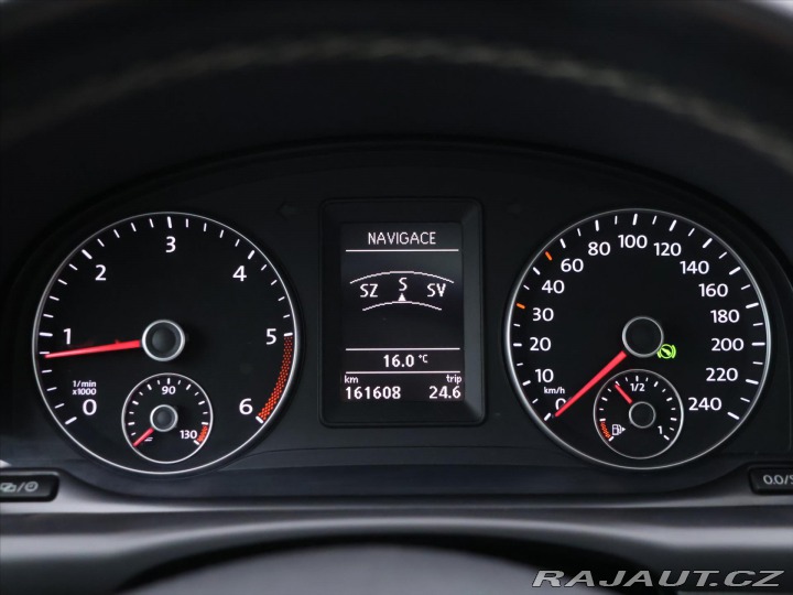 Volkswagen Touran 1,6 TDI DSG Match Navi 1. 2012