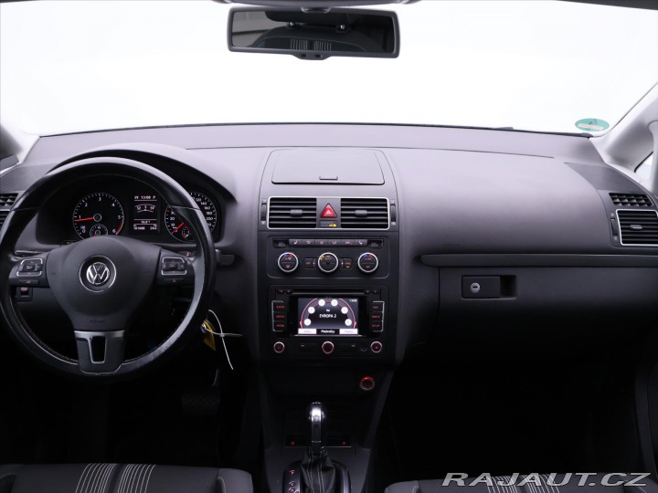 Volkswagen Touran 1,6 TDI DSG Match Navi 1. 2012