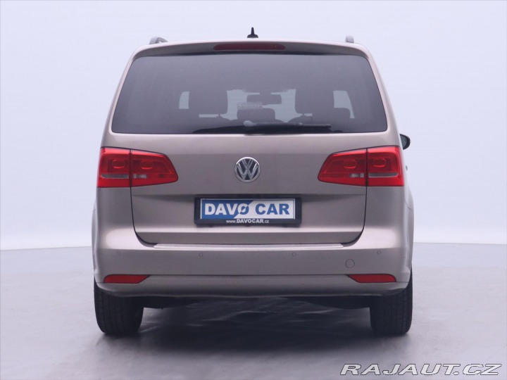 Volkswagen Touran 1,6 TDI DSG Match Navi 1. 2012