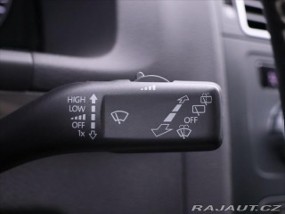 Volkswagen Touran 1,6 TDI DSG Match Navi 1. 2012
