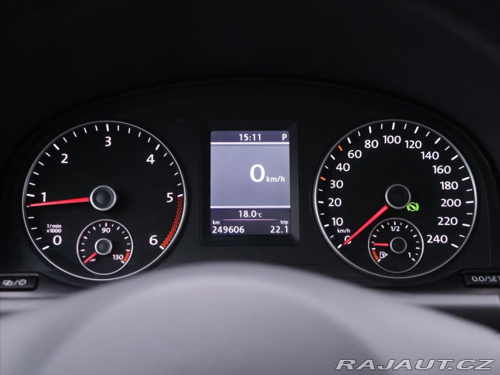 Volkswagen Touran 2,0 TDI 103kW DSG Highlin 2012