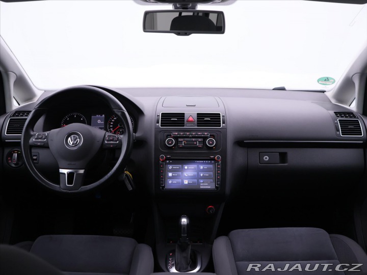 Volkswagen Touran 2,0 TDI 103kW DSG Highlin 2012