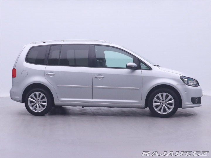Volkswagen Touran 2,0 TDI 103kW DSG Highlin 2012