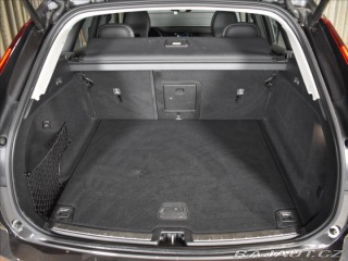 Volvo XC60 2,0 B4 AWD Bezklíč 2023