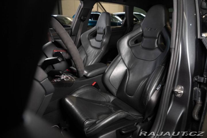 Audi RS4 RS4 4.2 FSI quattro 2013