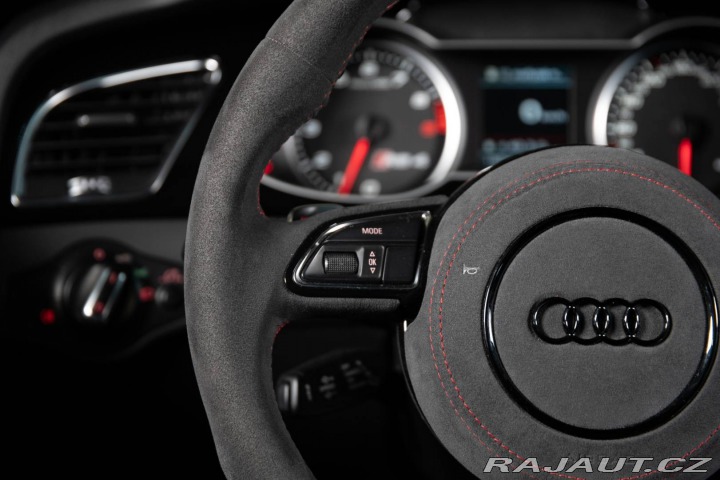 Audi RS4 RS4 4.2 FSI quattro 2013