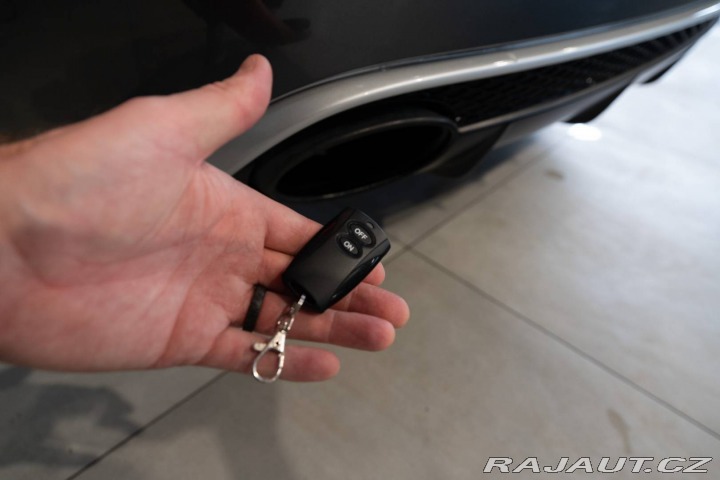 Audi RS4 RS4 4.2 FSI quattro 2013