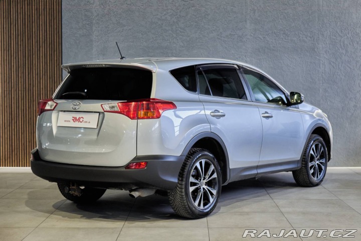Toyota RAV4 2.2 l D-CAT Style 2014