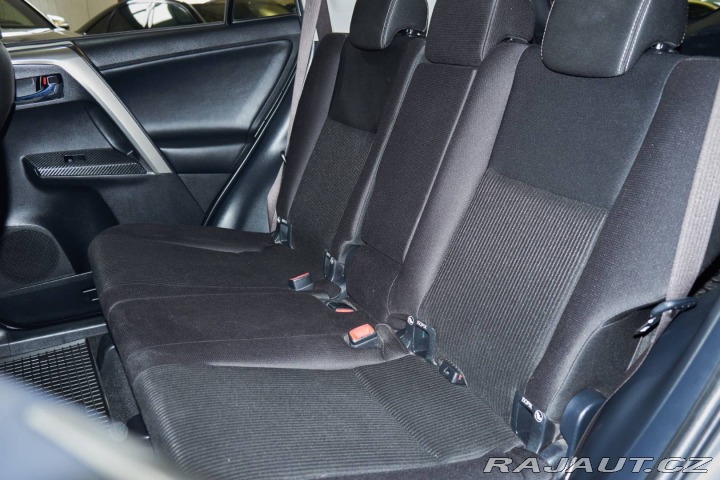 Toyota RAV4 2.2 l D-CAT Style 2014