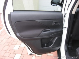 Mitsubishi Outlander 2,0 150PS  Intense M/T LP 2019