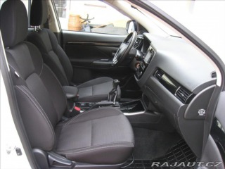 Mitsubishi Outlander 2,0 150PS  Intense M/T LP 2019