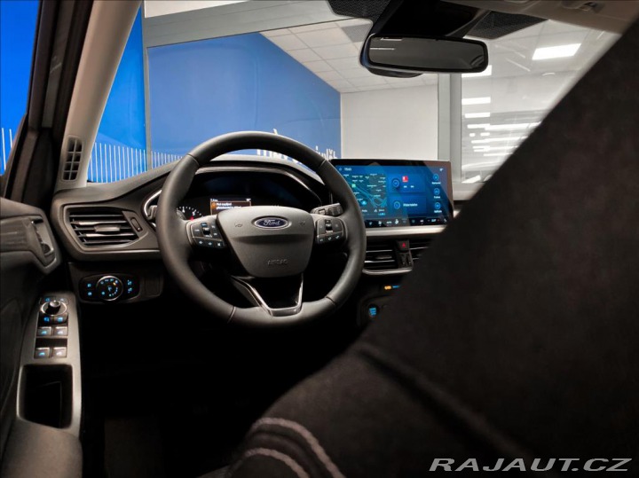 Ford Focus 1.0 EcoBoost Titanium 2025