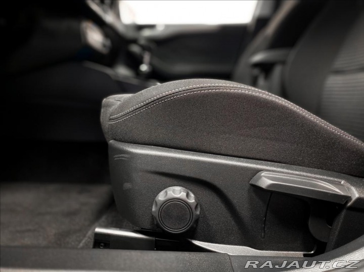 Ford Focus 1.0 EcoBoost Titanium 2025