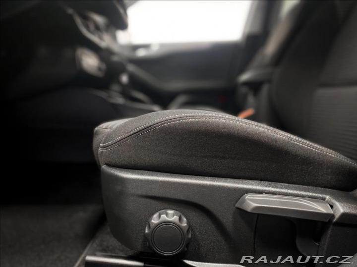 Ford Focus 1.0 EcoBoost Titanium 2025