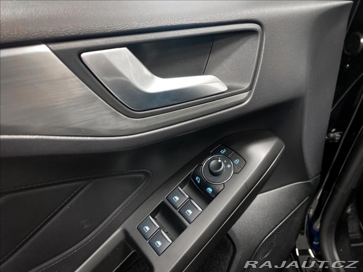 Ford Focus 1.0 EcoBoost Titanium 2025