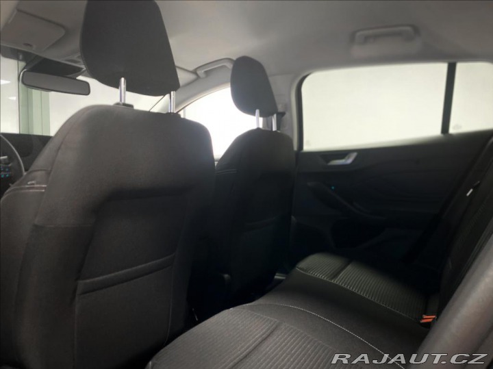 Ford Focus 1.0 EcoBoost Titanium 2025