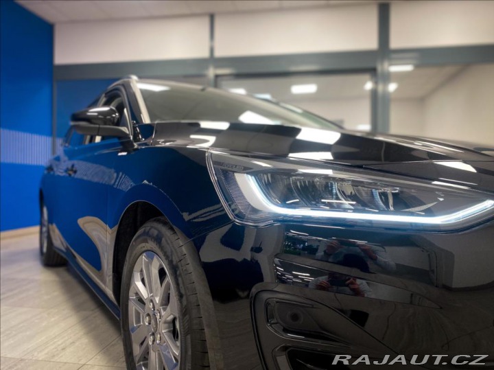 Ford Focus 1.0 EcoBoost Titanium 2025