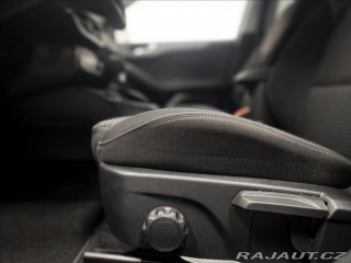 Ford Focus 1.0 EcoBoost Titanium 2025