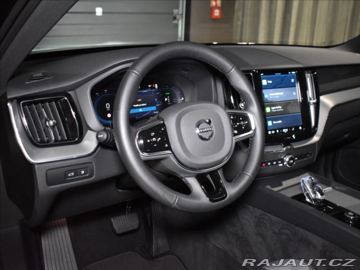 Volvo XC60 2,0 T6 AWD Black Edition 2024