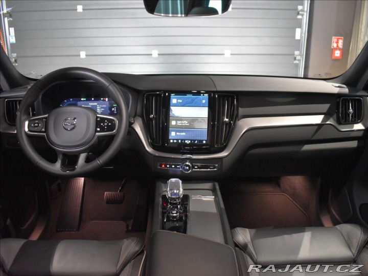 Volvo XC60 2,0 T6 AWD Black Edition 2024