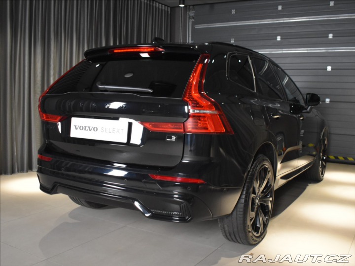 Volvo XC60 2,0 T6 AWD Black Edition 2024