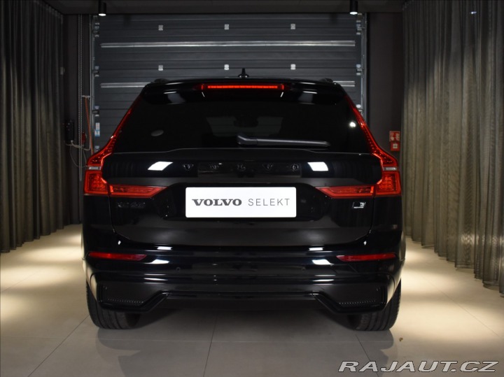 Volvo XC60 2,0 T6 AWD Black Edition 2024