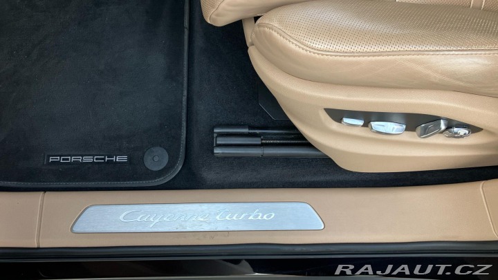 Porsche Cayenne Turbo 2018