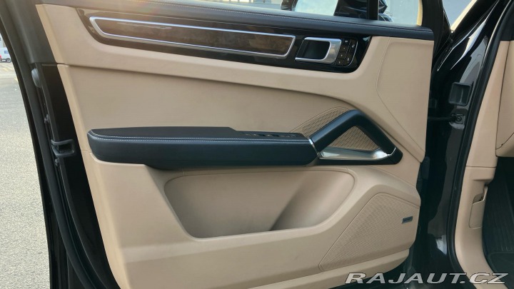 Porsche Cayenne Turbo 2018