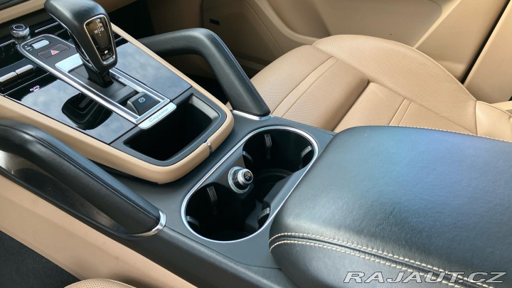 Porsche Cayenne Turbo 2018