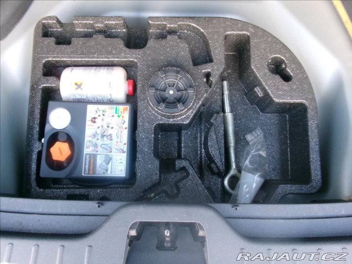 Volvo XC60 2,4 D4 GEARTRONIC MOMENTU 2013