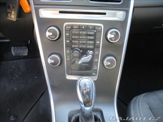 Volvo XC60 2,4 D4 MOMENTUM AWD GPS A 2013