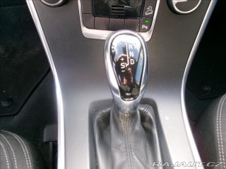 Volvo XC60 2,4 D4 MOMENTUM AWD GPS A 2013