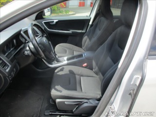 Volvo XC60 2,4 D4 MOMENTUM AWD GPS A 2013