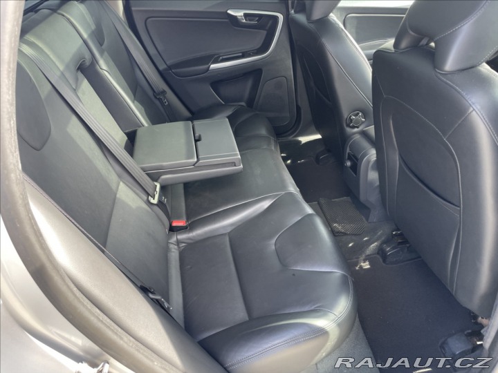 Volvo XC60 2,4 D4 Summum AWD Geartr 2014