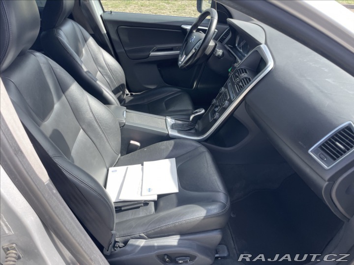 Volvo XC60 2,4 D4 Summum AWD Geartr 2014