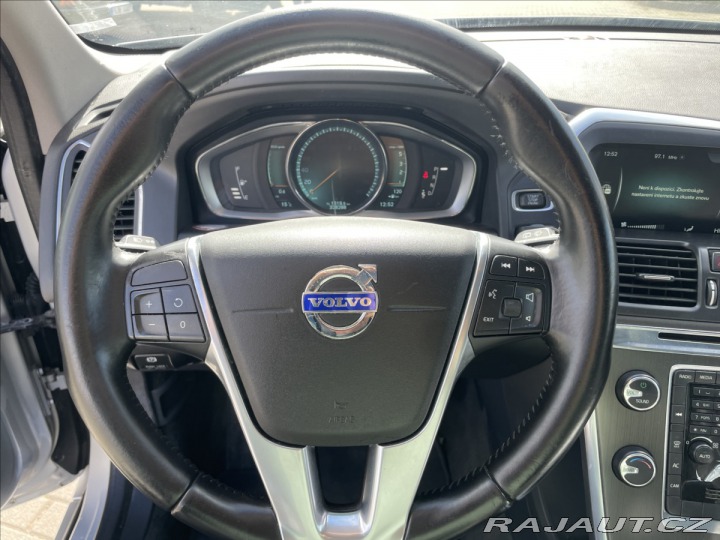 Volvo XC60 2,4 D4 Summum AWD Geartr 2014