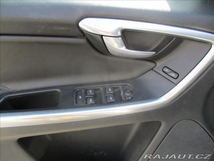 Volvo XC60 2,4 D4 Summum AWD AT GPS 2014
