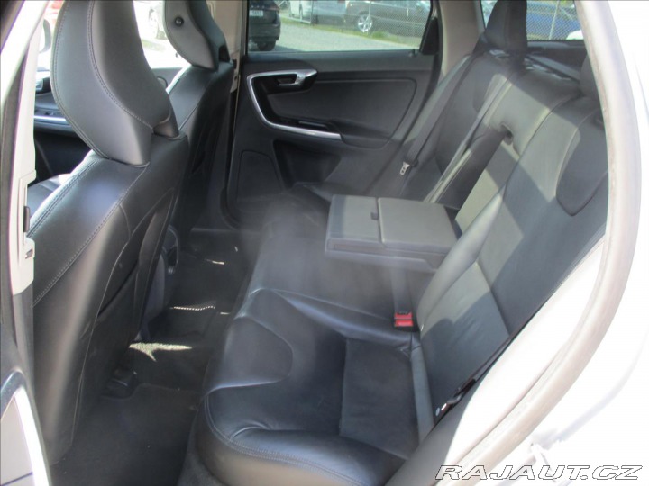 Volvo XC60 2,4 D4 Summum AWD AT GPS 2014